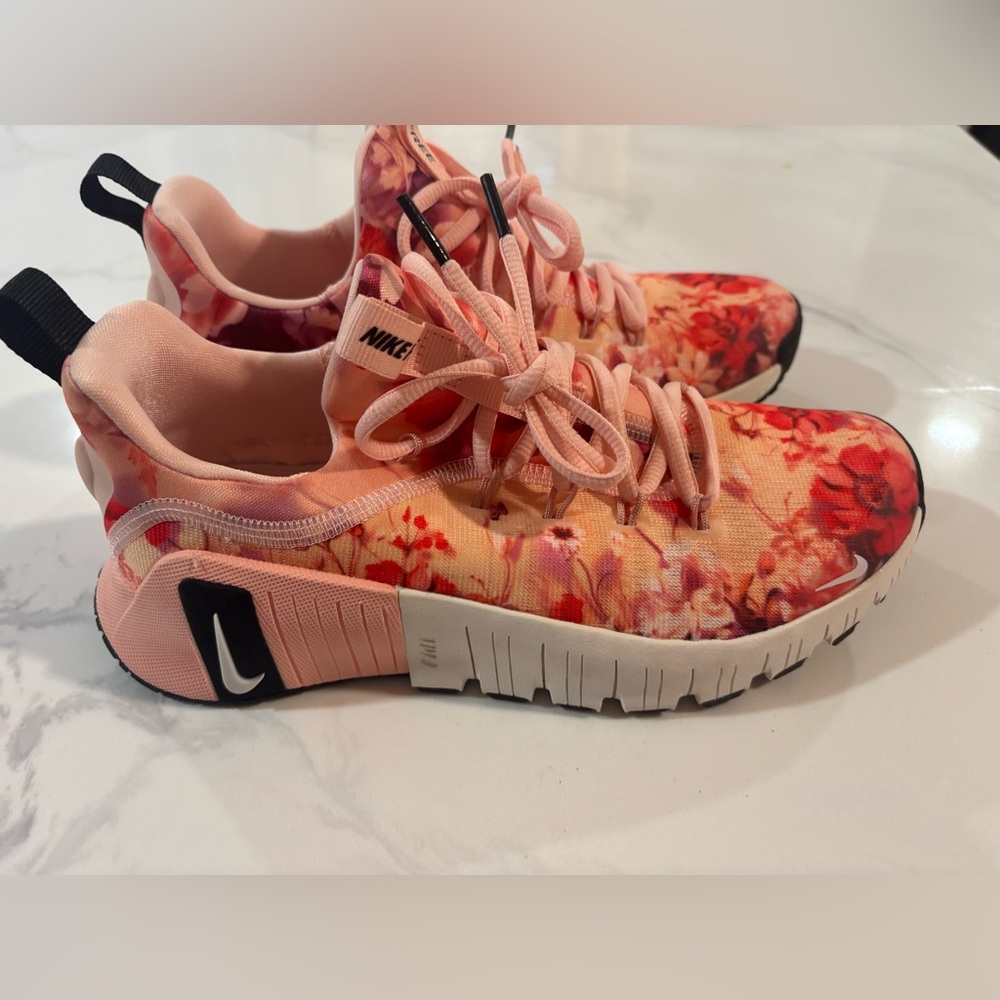 Nike Women's Floral Metcons size 7